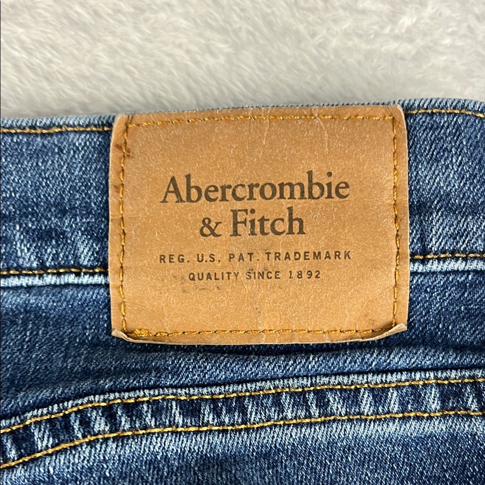 Abercrombie & Fitch Slim Straight 31/30 Classic Blue Men's Jeans - Picture 8 of 11